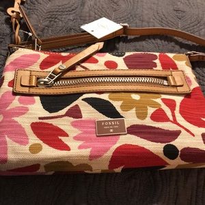 NWT Fossil Dawson Cross Body!